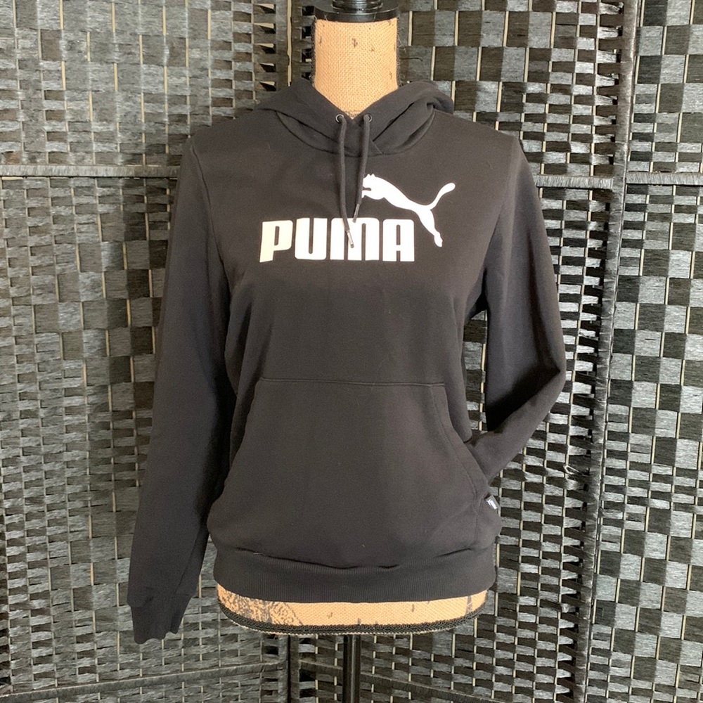 Black puma hoodie in size large